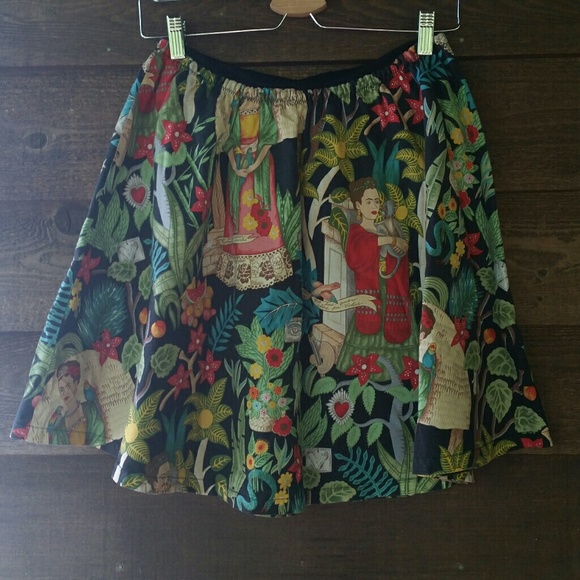 A Pea in the Pod Dresses & Skirts - A Pea in the Pod Frida Kahlo skirt, one size